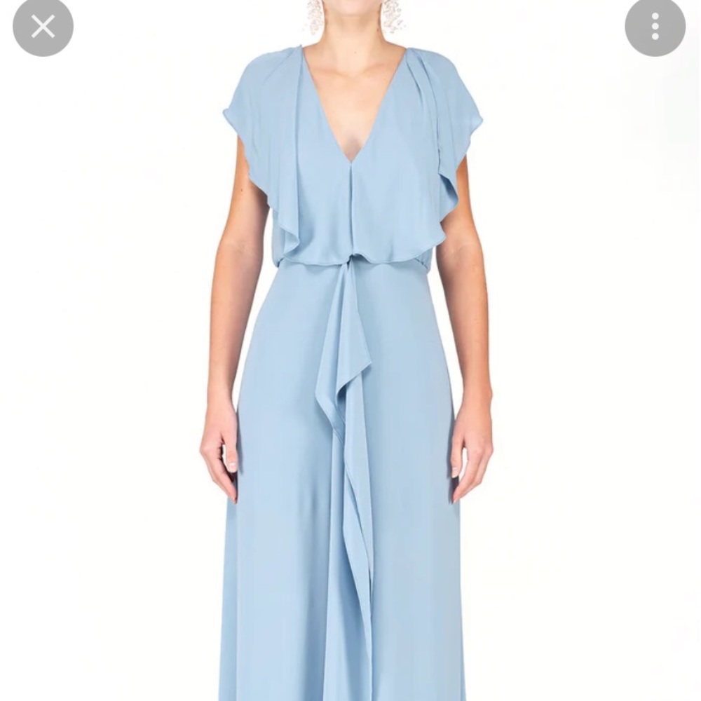 BCBG ruffle accent gown in BLACK
